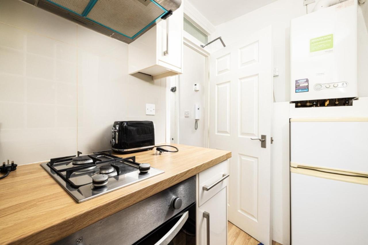 Mornington Crescent Apartment London Bagian luar foto